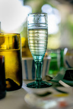 Load image into Gallery viewer, rise n°1 Recycled Champagne Ribbed Flutes - Set of 4