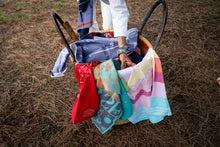 Load image into Gallery viewer, Happy Birthday/Joyeuse Anniversaire Torchon